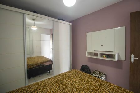 Quarto 1 de casa para alugar com 1 quarto, 60m² em Laranjal, São Gonçalo