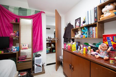 Apartamento à venda com 80m², 4 quartos e 1 vaga Apartamento à venda com 80m², 4 quartos e 1 vagaQuarto 2