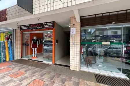 Apartamento à venda com 80m², 4 quartos e 1 vaga Apartamento à venda com 80m², 4 quartos e 1 vagaFachada