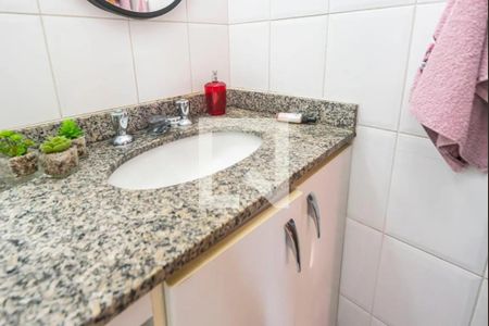 Apartamento à venda com 87m², 3 quartos e 2 vagas Apartamento à venda com 87m², 3 quartos e 2 vagasBanheiro