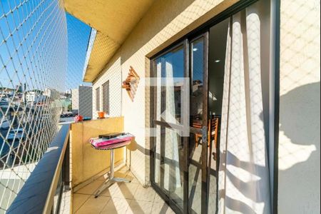 Apartamento à venda com 87m², 3 quartos e 2 vagas Apartamento à venda com 87m², 3 quartos e 2 vagasVaranda