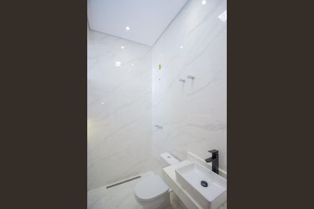 Casa à venda com 160m², 3 quartos e 2 vagas Casa à venda com 160m², 3 quartos e 2 vagasBanheiro da Suíte