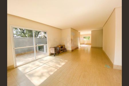 Casa à venda com 4 quartos, 440m² em Jardim Londrina, São Paulo