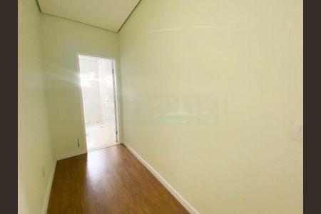 Casa à venda com 4 quartos, 440m² em Jardim Londrina, São Paulo