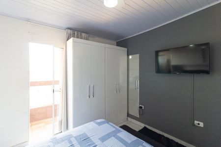 Casa à venda com 300m², 2 quartos e 2 vagasSuíte