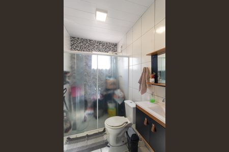 Casa à venda com 300m², 2 quartos e 2 vagasBanheiro 1