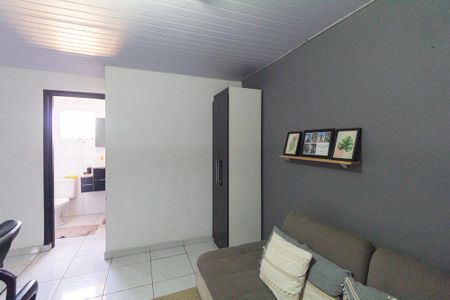 Casa à venda com 300m², 2 quartos e 2 vagasSala