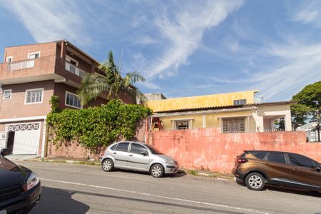 Casa à venda com 300m², 2 quartos e 2 vagasFachada