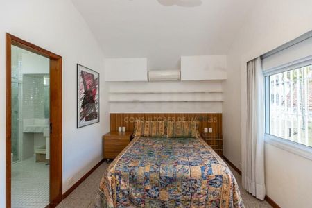 Casa à venda com 3 quartos, 500m² em Jardim Marajoara, São Paulo