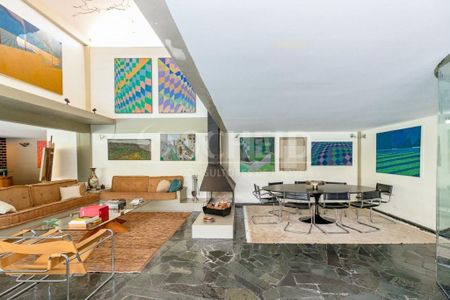 Casa à venda com 3 quartos, 500m² em Jardim Marajoara, São Paulo