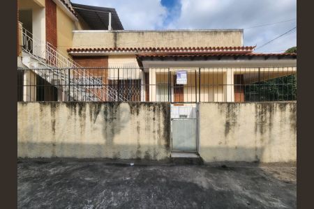 Casa para alugar com 45m², 1 quarto e sem vaga Casa para alugar com 45m², 1 quarto e sem vagaFachada