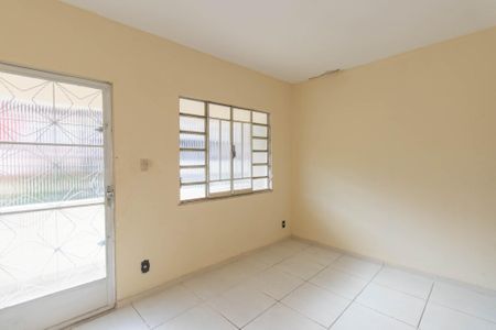Casa para alugar com 1 quarto, 45m² em Sete Pontes, São Gonçalo