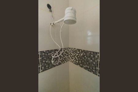 Banheiro de casa para alugar com 1 quarto, 45m² em Sete Pontes, São Gonçalo