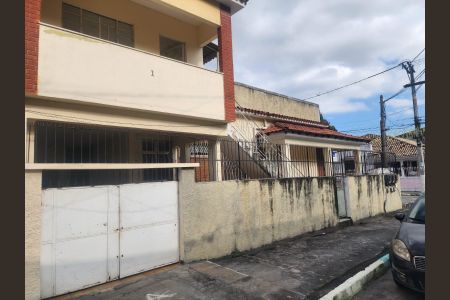 Fachada de casa para alugar com 1 quarto, 45m² em Sete Pontes, São Gonçalo