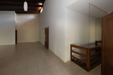 Casa de condomínio para alugar com 322m², 4 quartos e 2 vagas Casa de condomínio para alugar com 322m², 4 quartos e 2 vagasSala 1