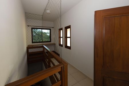 Casa de condomínio para alugar com 322m², 4 quartos e 2 vagas Casa de condomínio para alugar com 322m², 4 quartos e 2 vagasSala 1