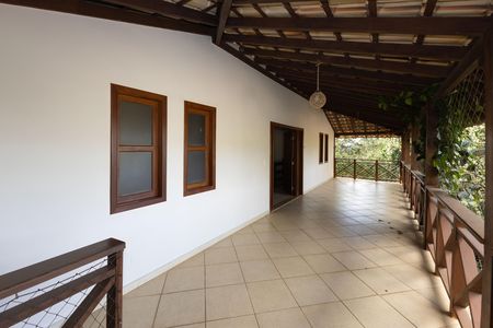 Casa de condomínio para alugar com 322m², 4 quartos e 2 vagas Casa de condomínio para alugar com 322m², 4 quartos e 2 vagasVaranda da Sala 1