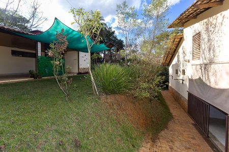 Quintal de casa de condomínio à venda com 4 quartos, 322m² em Vereda das Gerais, Nova Lima