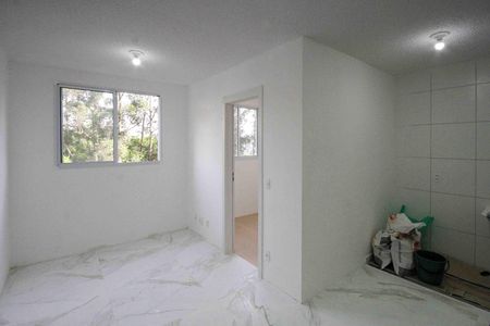 Sala de apartamento para alugar com 2 quartos, 35m² em Cidade São Mateus, São Paulo