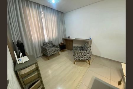 Quarto de apartamento para alugar com 3 quartos, 62m² em Indaiá, Belo Horizonte
