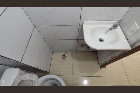 Banheiro de casa para alugar com 2 quartos, 22m² em Jardim Nova Poa, Poá