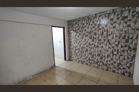 Quarto de casa para alugar com 2 quartos, 22m² em Jardim Nova Poa, Poá