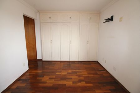 Apartamento para alugar com 186m², 4 quartos e 3 vagasSuíte