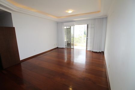 Apartamento para alugar com 186m², 4 quartos e 3 vagasSala