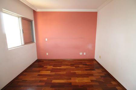 Apartamento para alugar com 186m², 4 quartos e 3 vagasSuíte