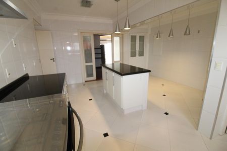 Apartamento para alugar com 186m², 4 quartos e 3 vagasCozinha