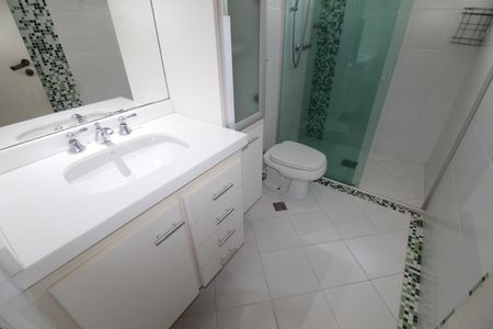 Apartamento para alugar com 186m², 4 quartos e 3 vagasBanheiro