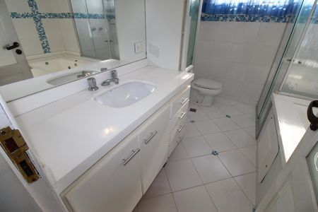 Apartamento para alugar com 186m², 4 quartos e 3 vagasBanheiro da Suíte