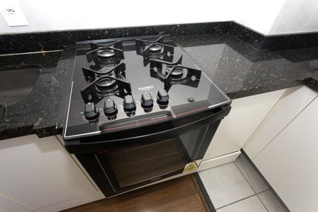 Apartamento para alugar com 38m², 2 quartos e sem vaga Apartamento para alugar com 38m², 2 quartos e sem vagaCozinha - Fogão