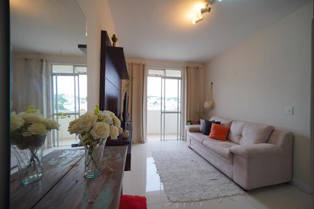 Sala de apartamento para alugar com 3 quartos, 75m² em Praia Comprida, São José