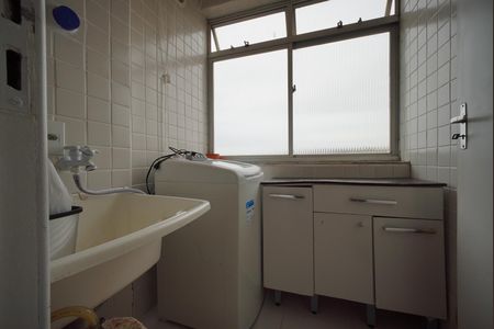 Apartamento para alugar com 75m², 3 quartos e 1 vagaÁrea de Serviço
