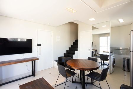 Sala/Cozinha de apartamento para alugar com 1 quarto, 50m² em Itaim Bibi, São Paulo