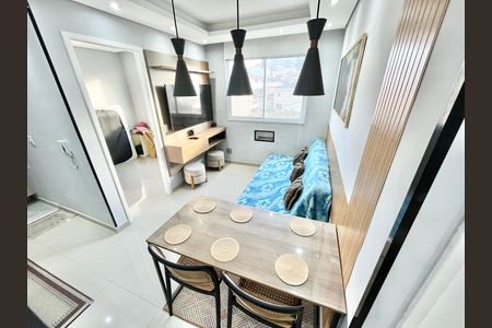 Sala/Cozinha de apartamento para alugar com 1 quarto, 38m² em Vila Diva, São Paulo