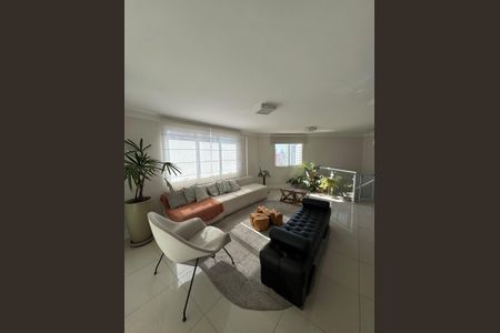 Apartamento para alugar com 250m², 4 quartos e 4 vagas Apartamento para alugar com 250m², 4 quartos e 4 vagasSala