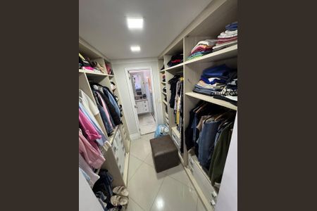 Apartamento para alugar com 250m², 4 quartos e 4 vagas Apartamento para alugar com 250m², 4 quartos e 4 vagasCloset da Suíte