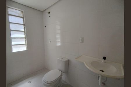 Apartamento à venda com 60m², 2 quartos e sem vaga Apartamento à venda com 60m², 2 quartos e sem vagaBanheiro