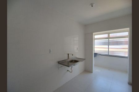 Cozinha de apartamento à venda com 2 quartos, 60m² em Jardim Dona Leopoldina, Porto Alegre
