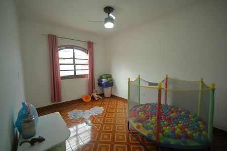 Casa à venda com 160m², 5 quartos e 2 vagasQuarto 3