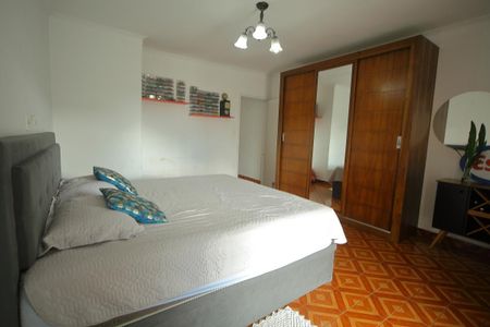 Casa à venda com 160m², 5 quartos e 2 vagasSuíte 1 