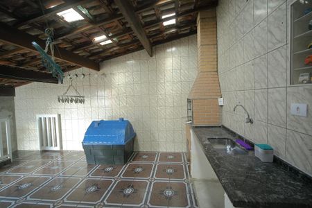 Casa à venda com 160m², 5 quartos e 2 vagasÁrea de convivência 