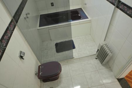 Casa à venda com 160m², 5 quartos e 2 vagasBanheiro  Suíte 1 