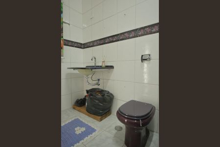 Casa à venda com 160m², 5 quartos e 2 vagasBanheiro  Suíte 1 