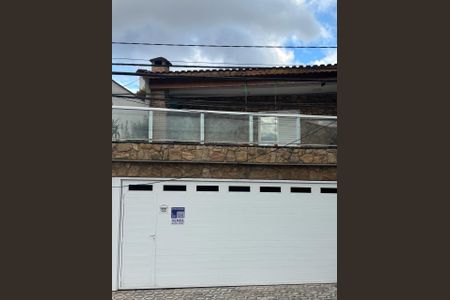 Casa à venda com 160m², 5 quartos e 2 vagasFachada 