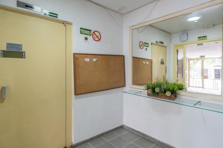 Área comum de apartamento para alugar com 1 quarto, 50m² em Azenha, Porto Alegre
