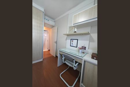 Apartamento para alugar com 85m², 2 quartos e 2 vagas Apartamento para alugar com 85m², 2 quartos e 2 vagasQuarto
