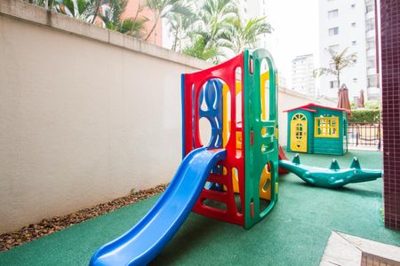 Apartamento à venda com 120m², 3 quartos e 2 vagas